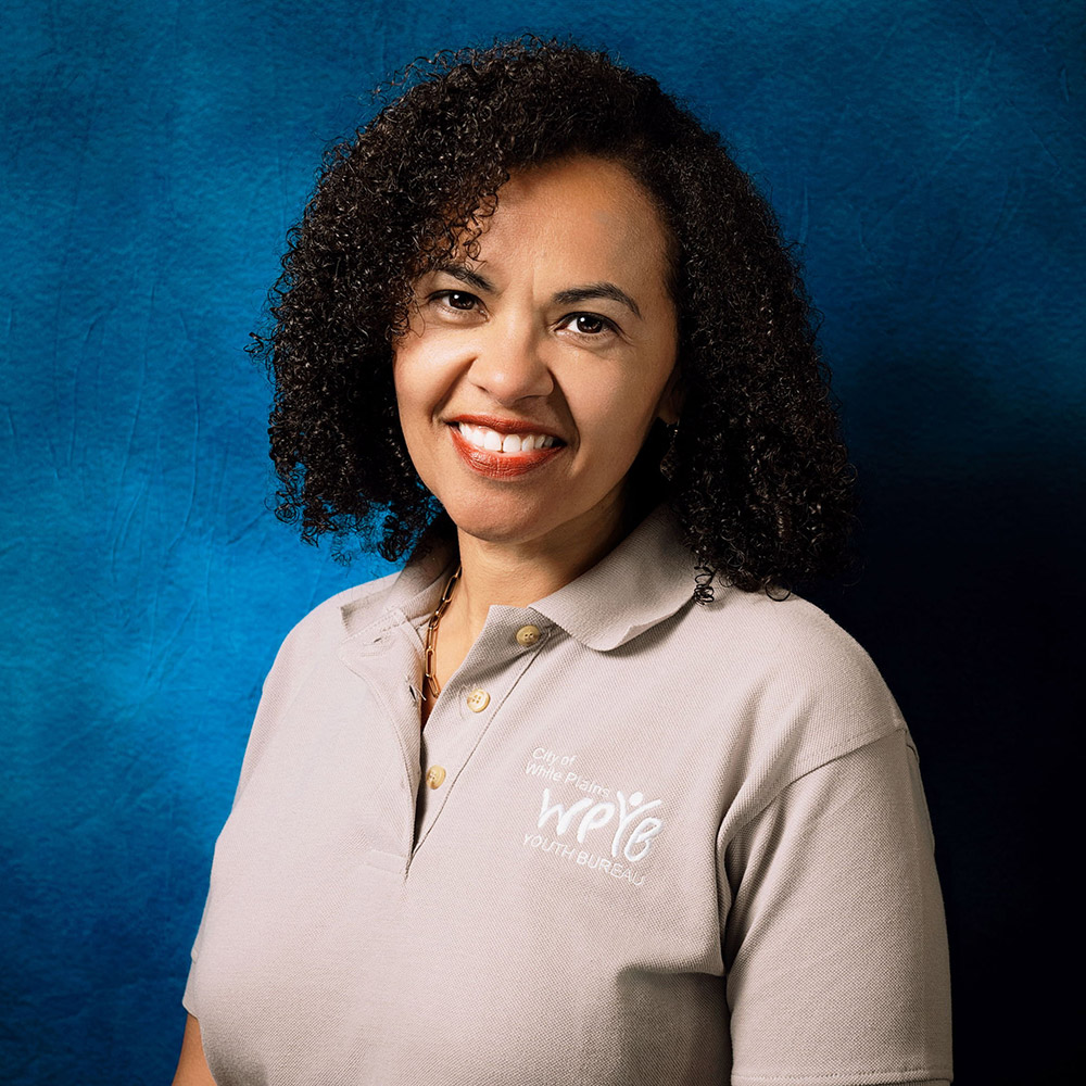 Helena Marescot YOUTH SERVICE AIDE, INSTITUTE FOR HEALTH & WELLNESS PROGRAM COORDINATOR, INSTITUTE FOR HEALTH & WELLNESS